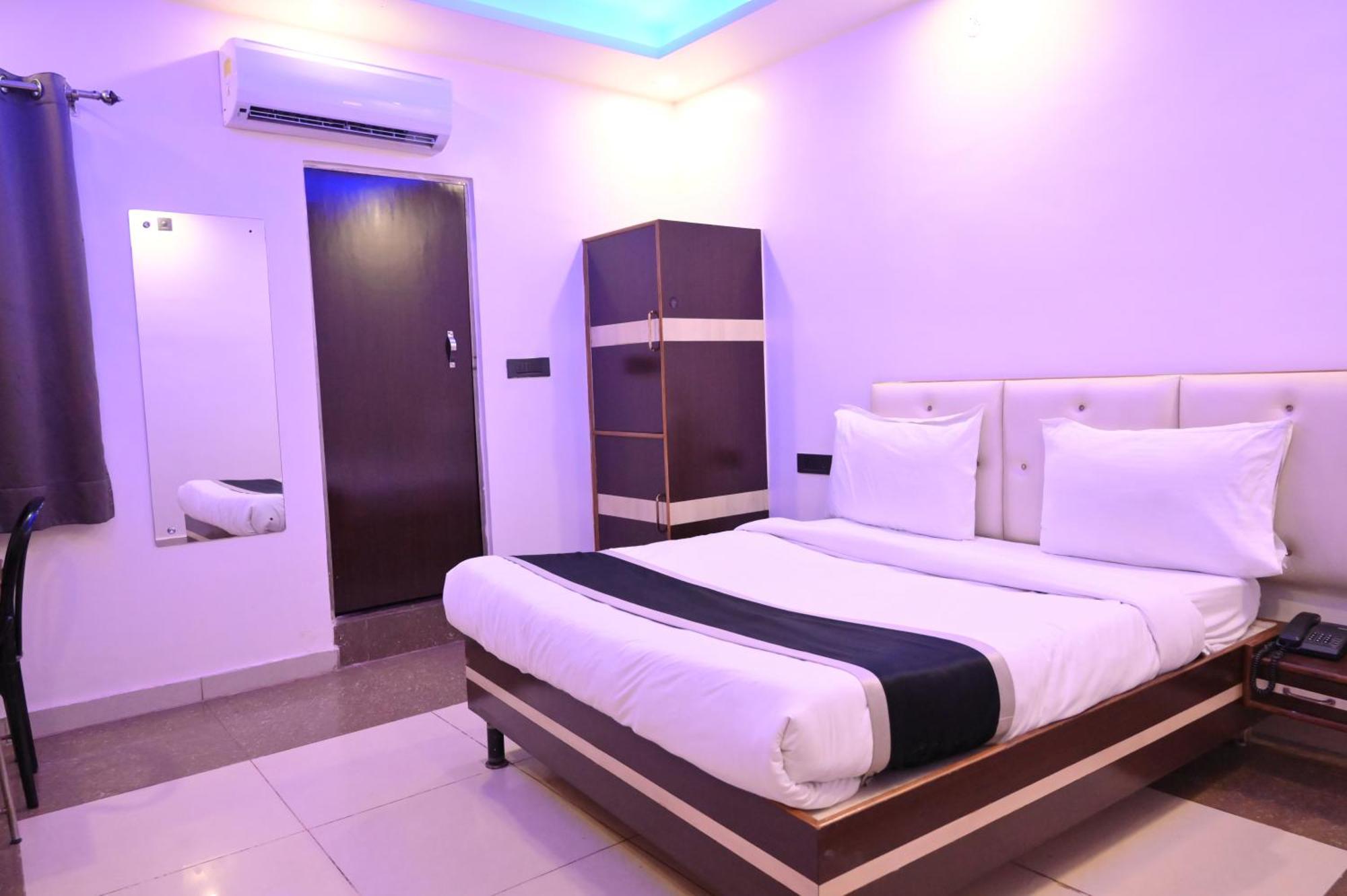Hotel Riddhi Regency Lucknow Dış mekan fotoğraf