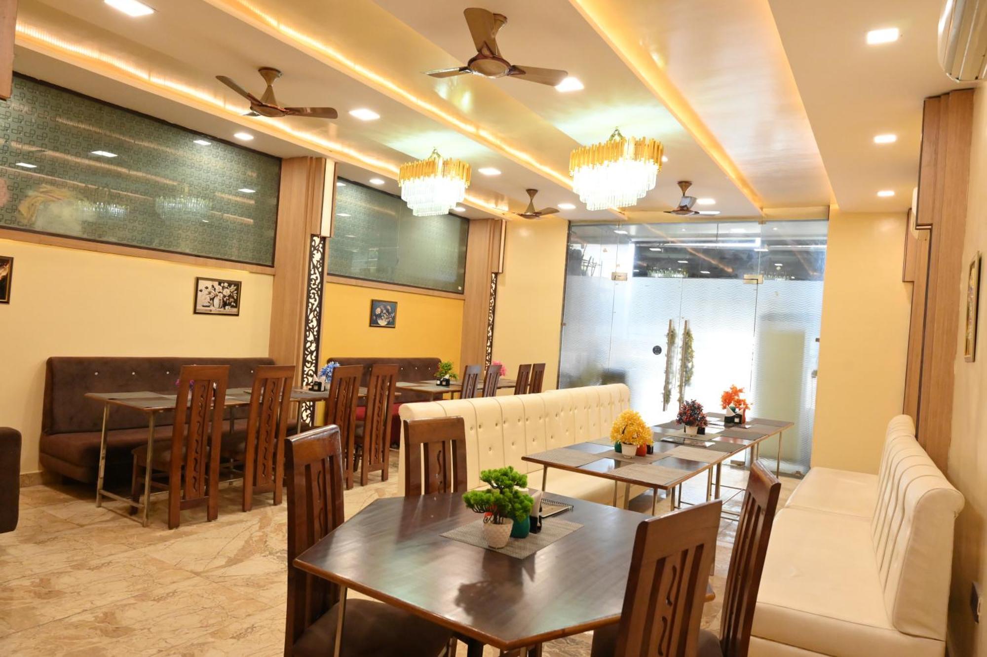 Hotel Riddhi Regency Lucknow Dış mekan fotoğraf